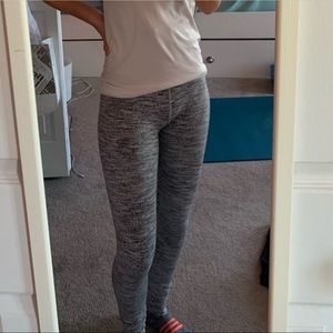 Lululemon Athletica/Ivviva printed leggings